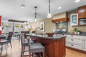 2 Bedroom Condo .Pool .Hot Tub .Gym .Spa
