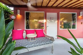 PinkPrivate Sanur - for Cool Adults Only