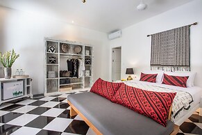 PinkPrivate Sanur - for Cool Adults Only