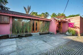 PinkPrivate Sanur - for Cool Adults Only