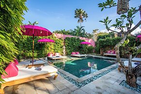 PinkPrivate Sanur - for Cool Adults Only