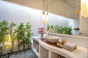 PinkPrivate Sanur - for Cool Adults Only