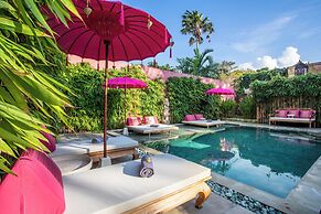 PinkPrivate Sanur - for Cool Adults Only