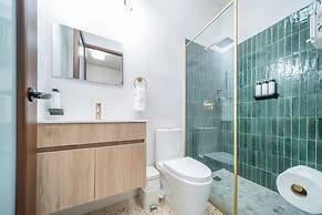 Room 15: Skyline Sips & Santurce Charm