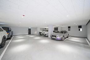 Brown Dot Hotel Gumi