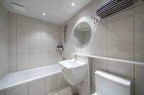 Brown Dot Hotel Gumi