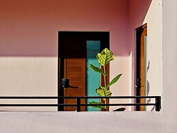 Room 7: Design-Forward Studio by Lagoon