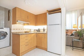 Gray Dalbion Puerto Banus