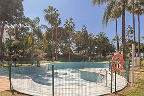 Gray Dalbion Puerto Banus