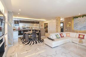 Lepanto Center Marbella 100m Of Beach