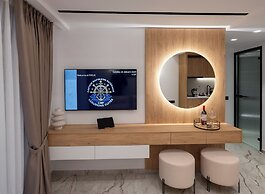 Captain Napoleon Paterakis CNP Luxurious Suites