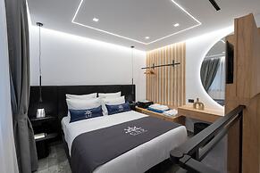 Captain Napoleon Paterakis CNP Luxurious Suites