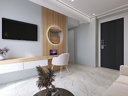 Captain Napoleon Paterakis CPN Luxurious Suites