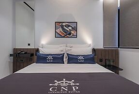 Captain Napoleon Paterakis CNP Luxurious Suites
