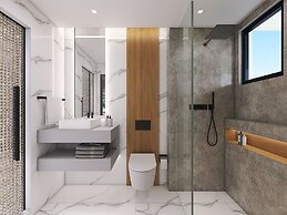 Captain Napoleon Paterakis CPN Luxurious Suites