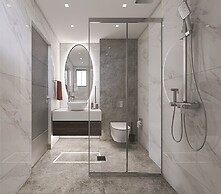 Captain Napoleon Paterakis CPN Luxurious Suites