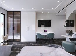 Captain Napoleon Paterakis CPN Luxurious Suites