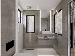 Captain Napoleon Paterakis CPN Luxurious Suites