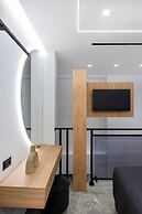 Captain Napoleon Paterakis CNP Luxurious Suites