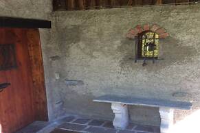 Baita Immersa Nel Verde