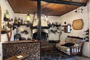 Baita Immersa Nel Verde