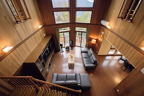 Hakone Ninotaira Cottage