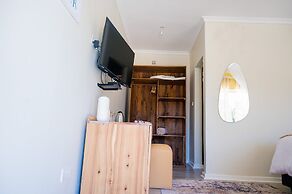 36 Alexander Guest House