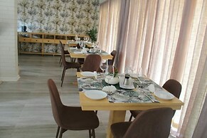 36 Alexander Guest House