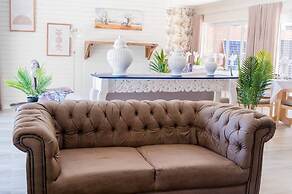 36 Alexander Guest House