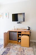 36 Alexander Guest House