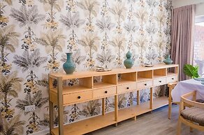 36 Alexander Guest House