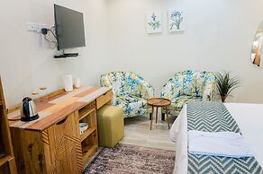 36 Alexander Guest House