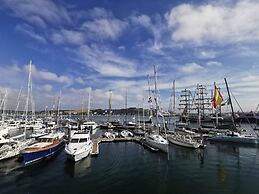 Bright Welcoming Falmouth Home Garden Parking