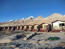 Falcon'S Cottages