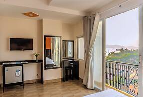 Melyna Hotel Nha Trang Beach