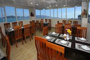 Melyna Hotel Nha Trang Beach