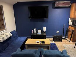 Tranquil Cambridge Getaway