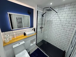 Tranquil Cambridge Getaway