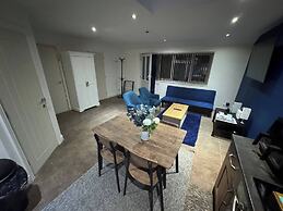 Tranquil Cambridge Getaway