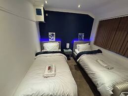 Tranquil Cambridge Getaway