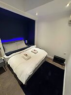 Tranquil Cambridge Getaway