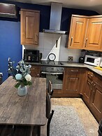 Tranquil Cambridge Getaway