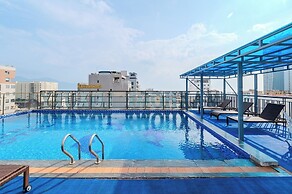 Maxhome Luxury Hotel