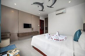 Maxhome Luxury Hotel