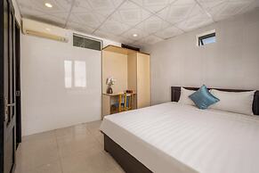 Maxhome Luxury Hotel