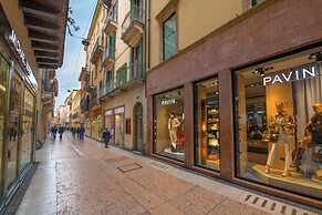 You & Me Corporation Home Verona Centro