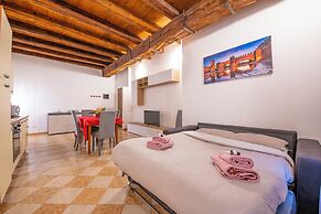 You & Me Corporation Home Verona Centro