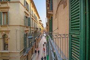 You & Me Corporation Home Verona Centro