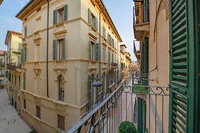 You & Me Corporation Home Verona Centro