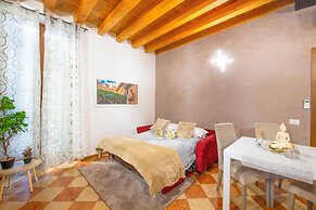 You & Me Corporation Home Verona Centro